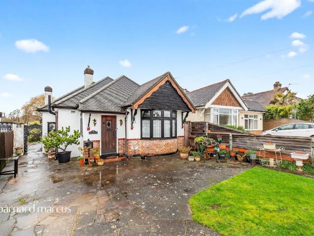House for sale in West Ewell, Ewell