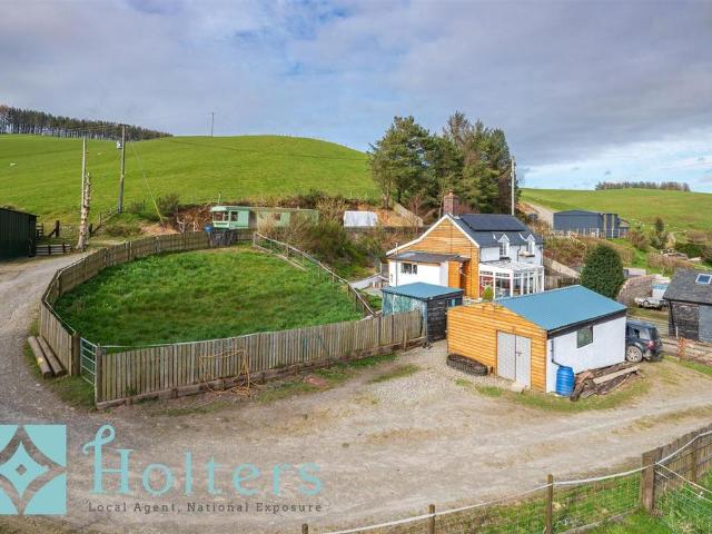 House for sale in Llanidloes, Wales