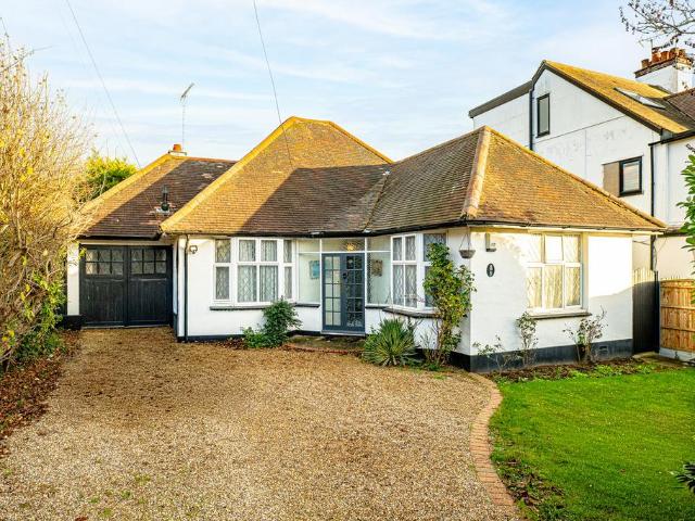House for sale in Alton Barnes, Essex