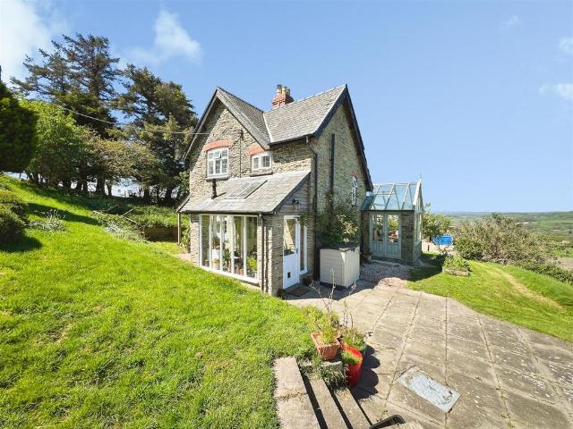 House for sale in Sarn, Wales
