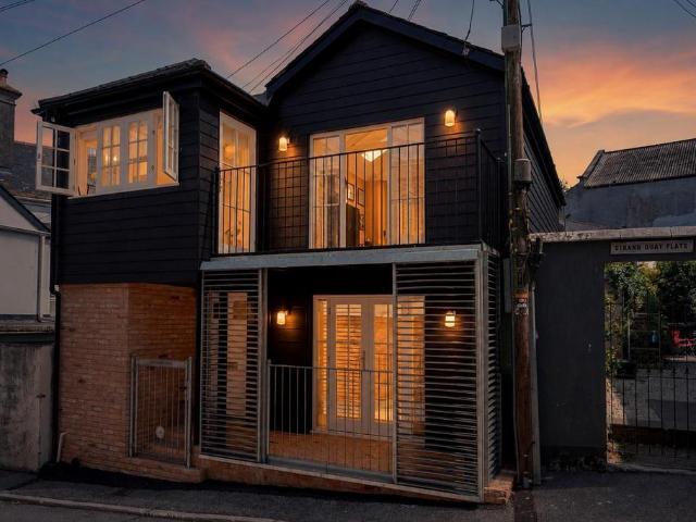 House for sale in Falmouth, Cornwall
