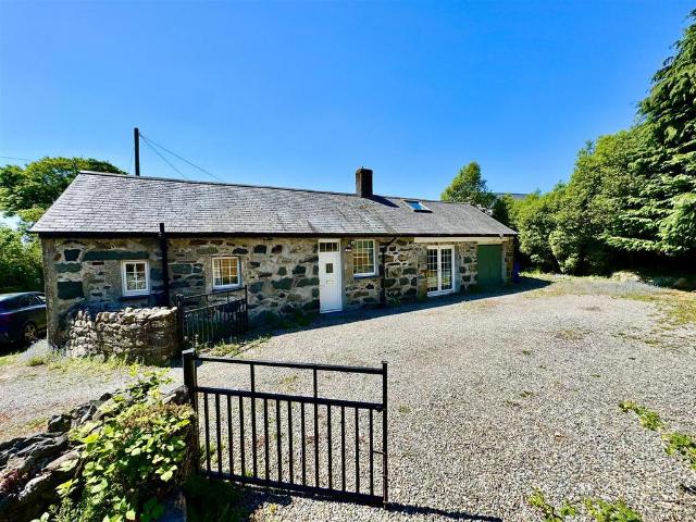 House for sale in Criccieth
