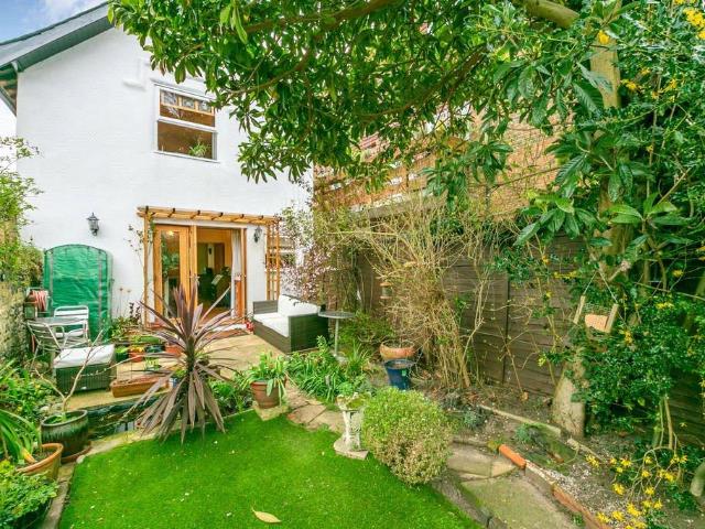 House for sale in Guildford Park, Westborough