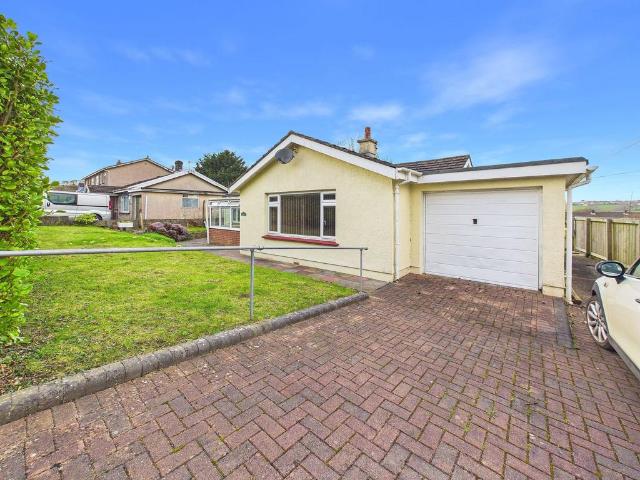 Bungalow for sale in Monkton, Pembroke