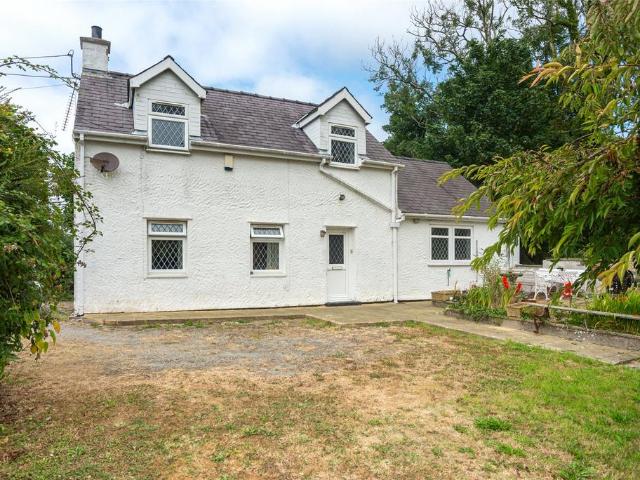 House for sale in Llanfair-Mathafarn-Eithaf, Llanbedrgoch