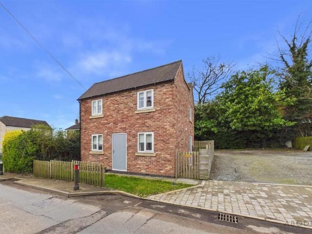 House for sale in Beamhurst, Staffordshire