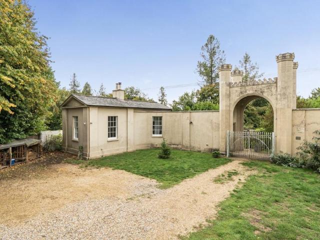 House for sale in Hampshire