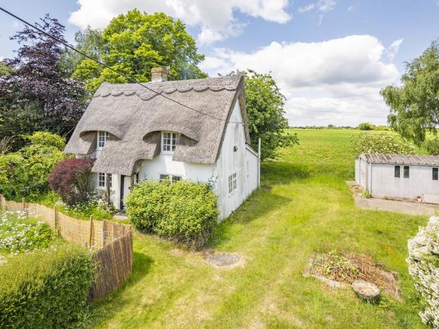 House for sale in Windsor Green, Chelmondiston