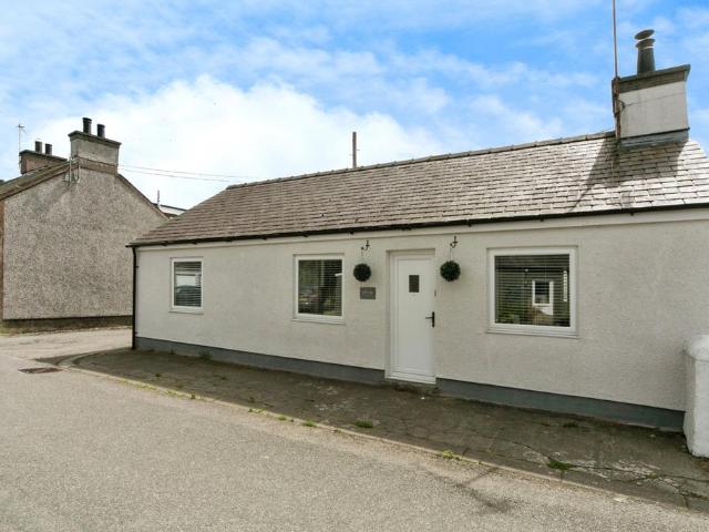 House for sale in Tref Alaw, Llanddeusant