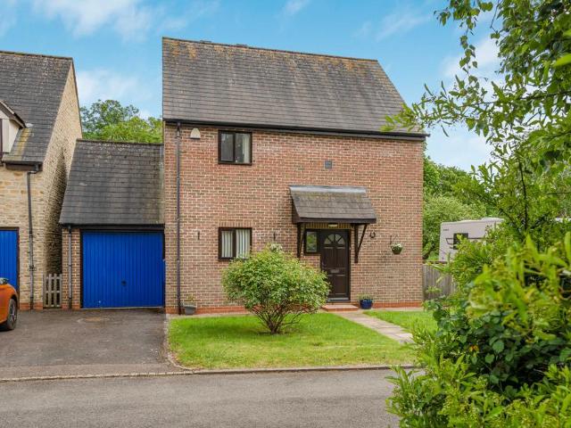 House for sale in Evershot, Oxfordshire