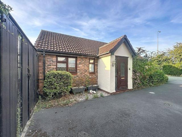 House for sale in Little Altcar, Sefton