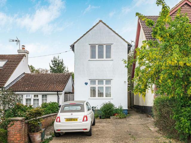 House for sale in Five Acres, Hertfordshire