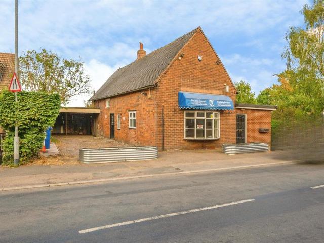 House for sale in Beamhurst, Staffordshire
