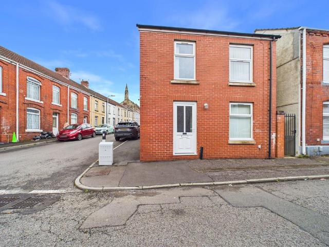 House for sale in Nangreaves, Wales