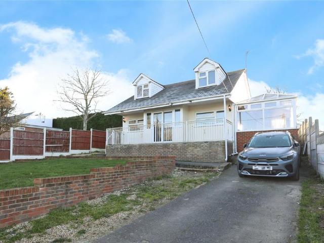 House for sale in Oad Street, Kent