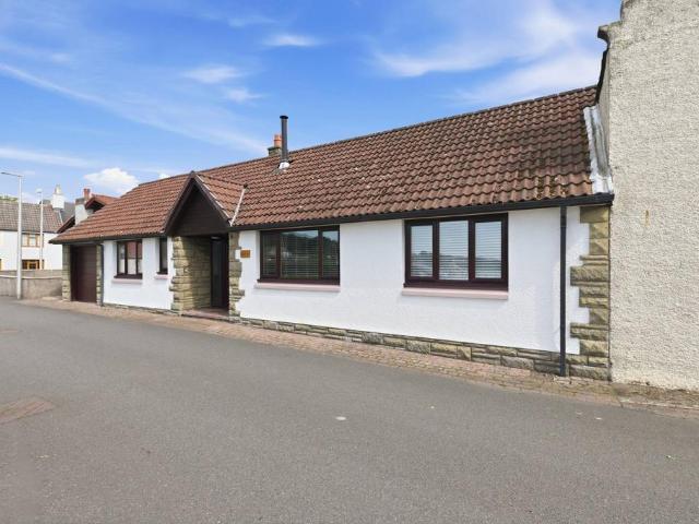 House for sale in Torryburn, Scotland