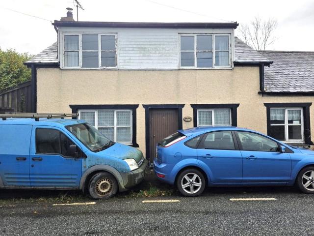 House for sale in Wales