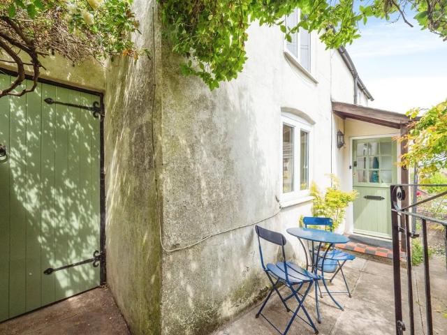 House for sale in Fordington