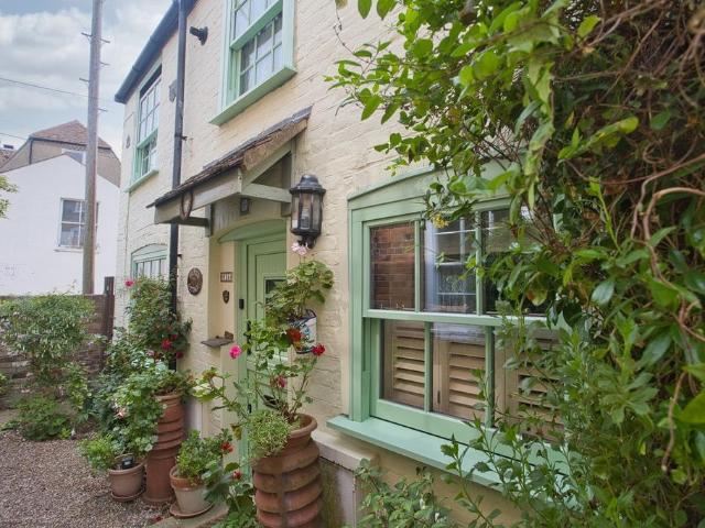 House for sale in Middle Deal, Ash