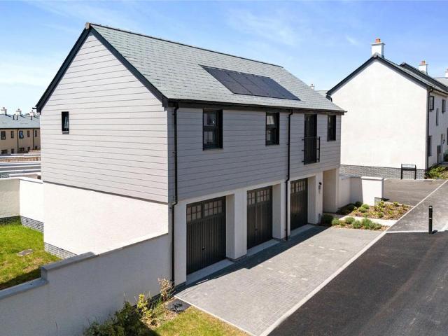 House for sale in Newquay, Cornwall