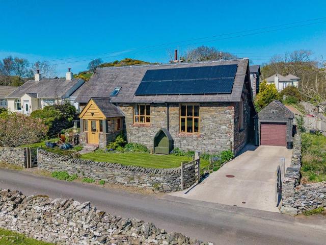 House for sale in The Hill