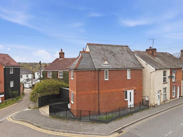 House for sale in Chipping Hill, Essex