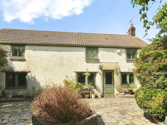 House for sale in Feckenham, City Of Bristol
