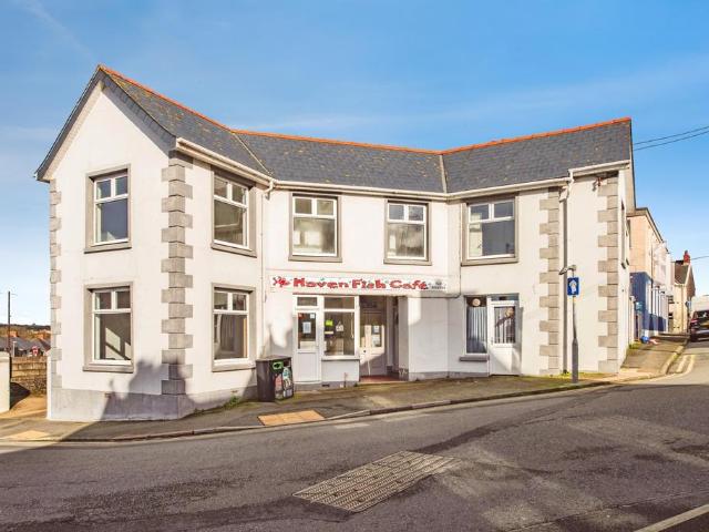 House for sale in Milford Haven, Wales