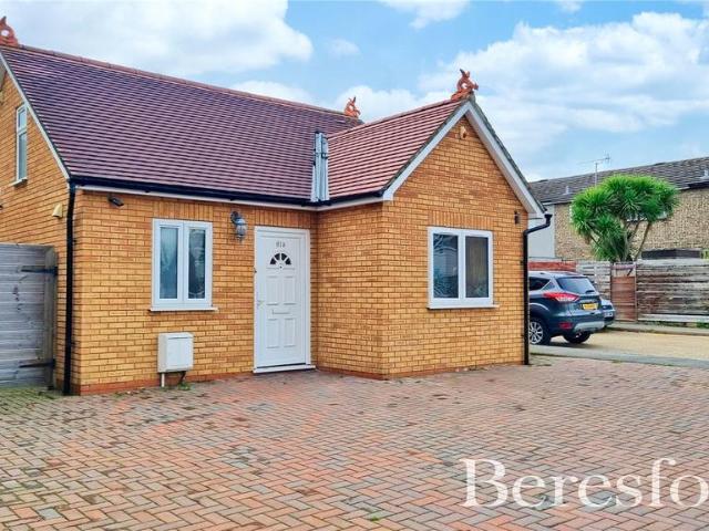 House for sale in Harold Hill, Greater London