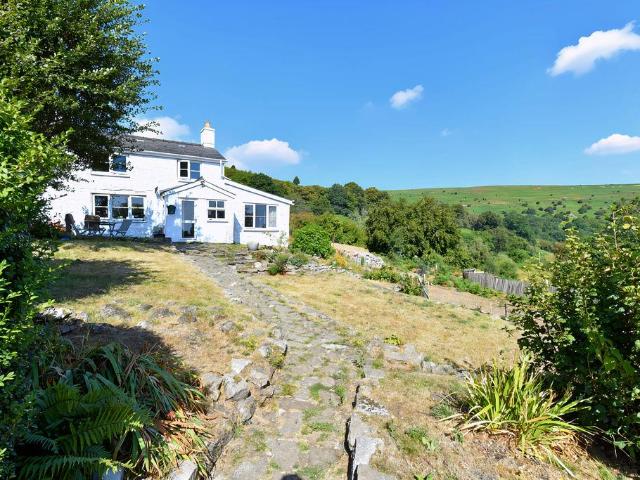 House for sale in Llanfoist Fawr, Llanellen