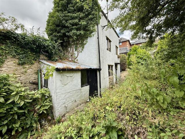 House for sale in Chippenham, Wiltshire