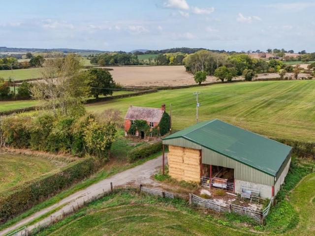 House for sale in Farley, Asterley