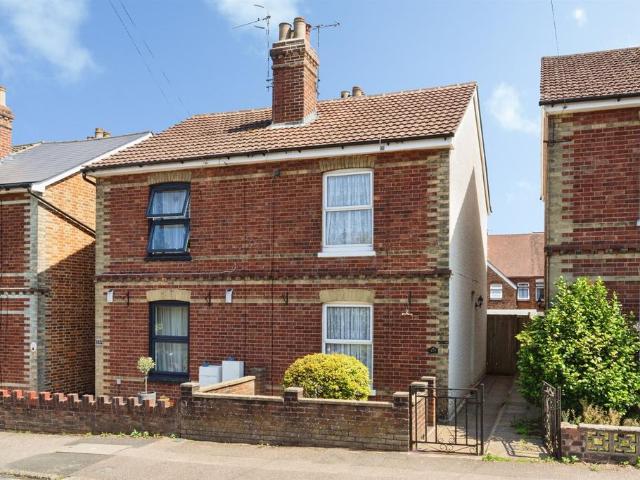 House for sale in Southborough, Sandown Park