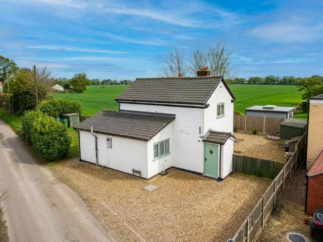 House for sale in Crostwick, Norfolk
