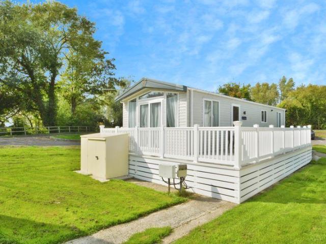 House for sale in Fossebridge, Gloucestershire