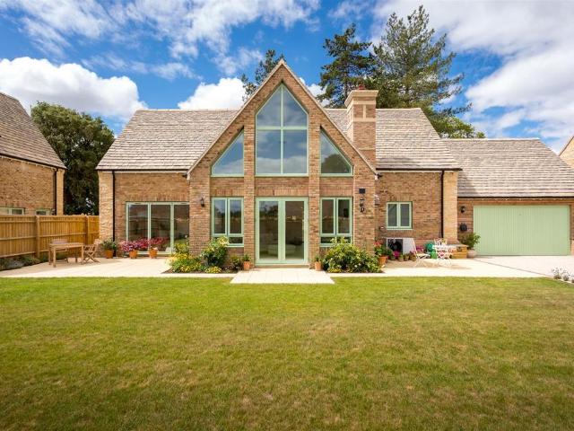 House for sale in Ashton Keynes, Wiltshire
