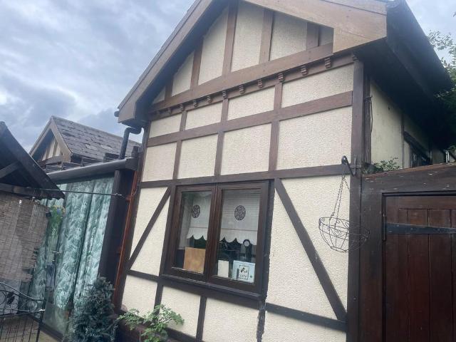 House for sale in Caldermill, East Midlands