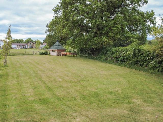 House for sale in Leighton-Linslade, Heath And Reach