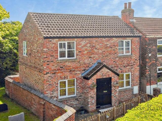 House for sale in Barlby, North Yorkshire