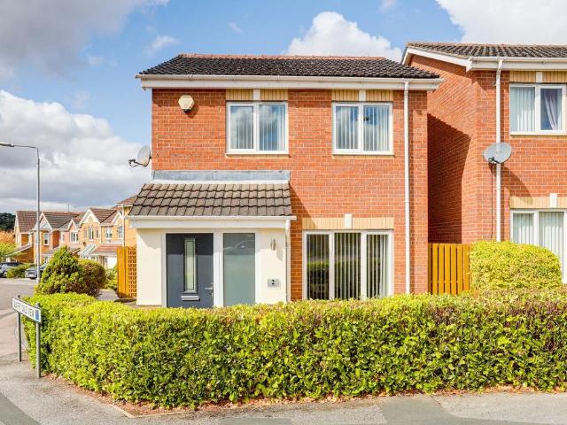 House for sale in Berry Hill, Potters Corner