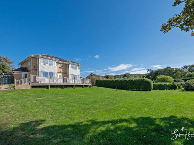 House for sale in Middleton, Totland
