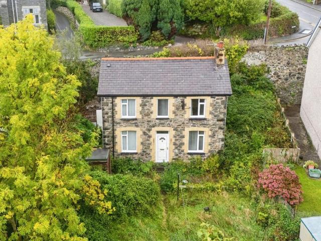 House for sale in Llanfairfechan, Conwy