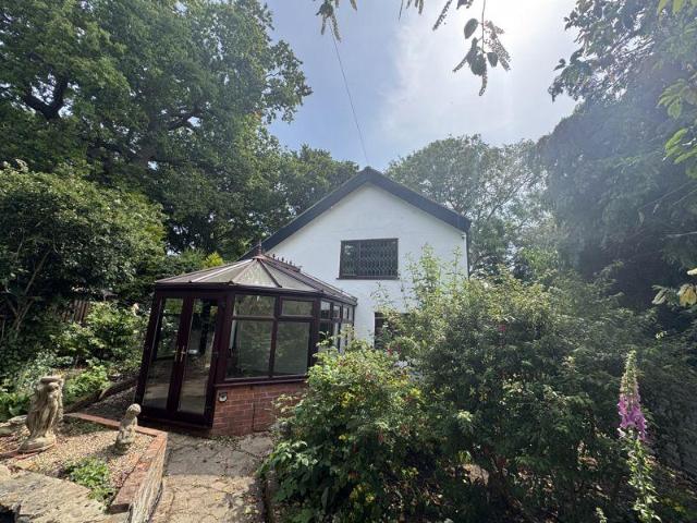 House for sale in Holton le Clay, Belleau