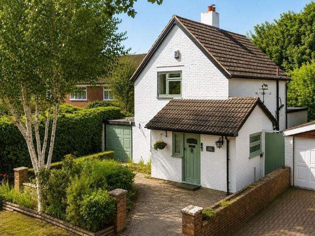 House for sale in Cross In Hand, East Sussex
