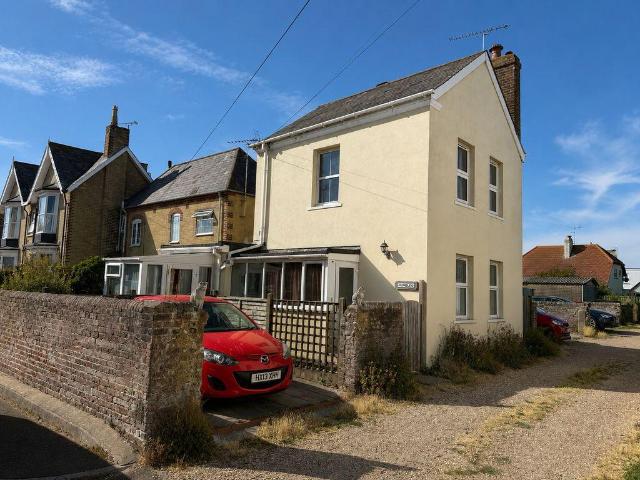 House for sale in Felpham, Clapham