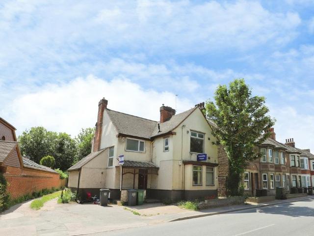 House for sale in Swanscombe and Greenhithe, Monks Orchard