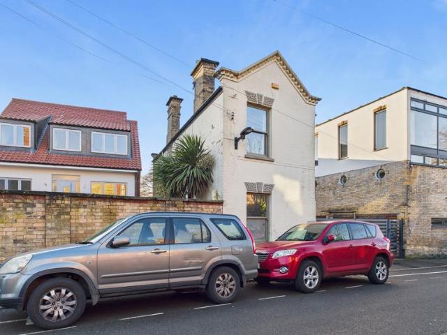 House for sale in New Boultham, Brayford