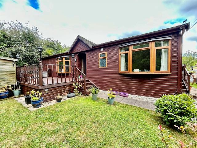 House for sale in Wood End, Gun Hill