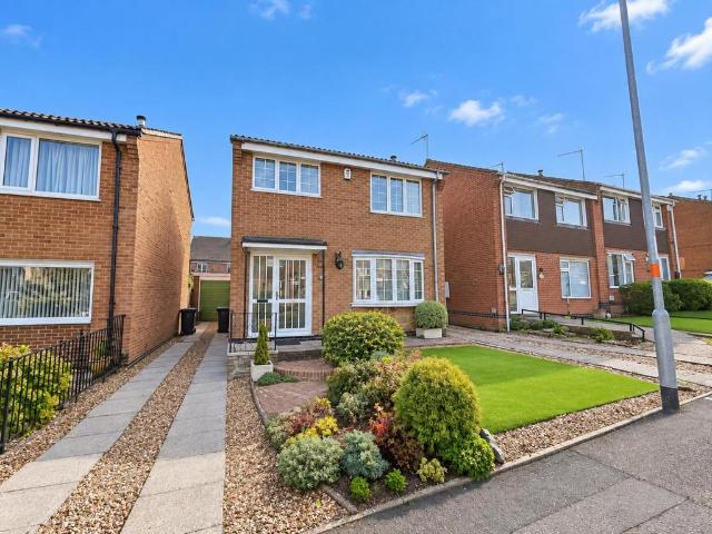 House for sale in Headlands, Northampton