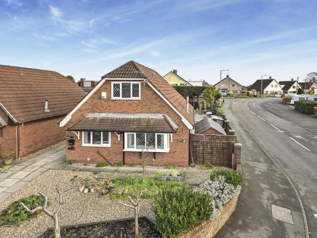 House for sale in Daisy Hill, Lee Bank